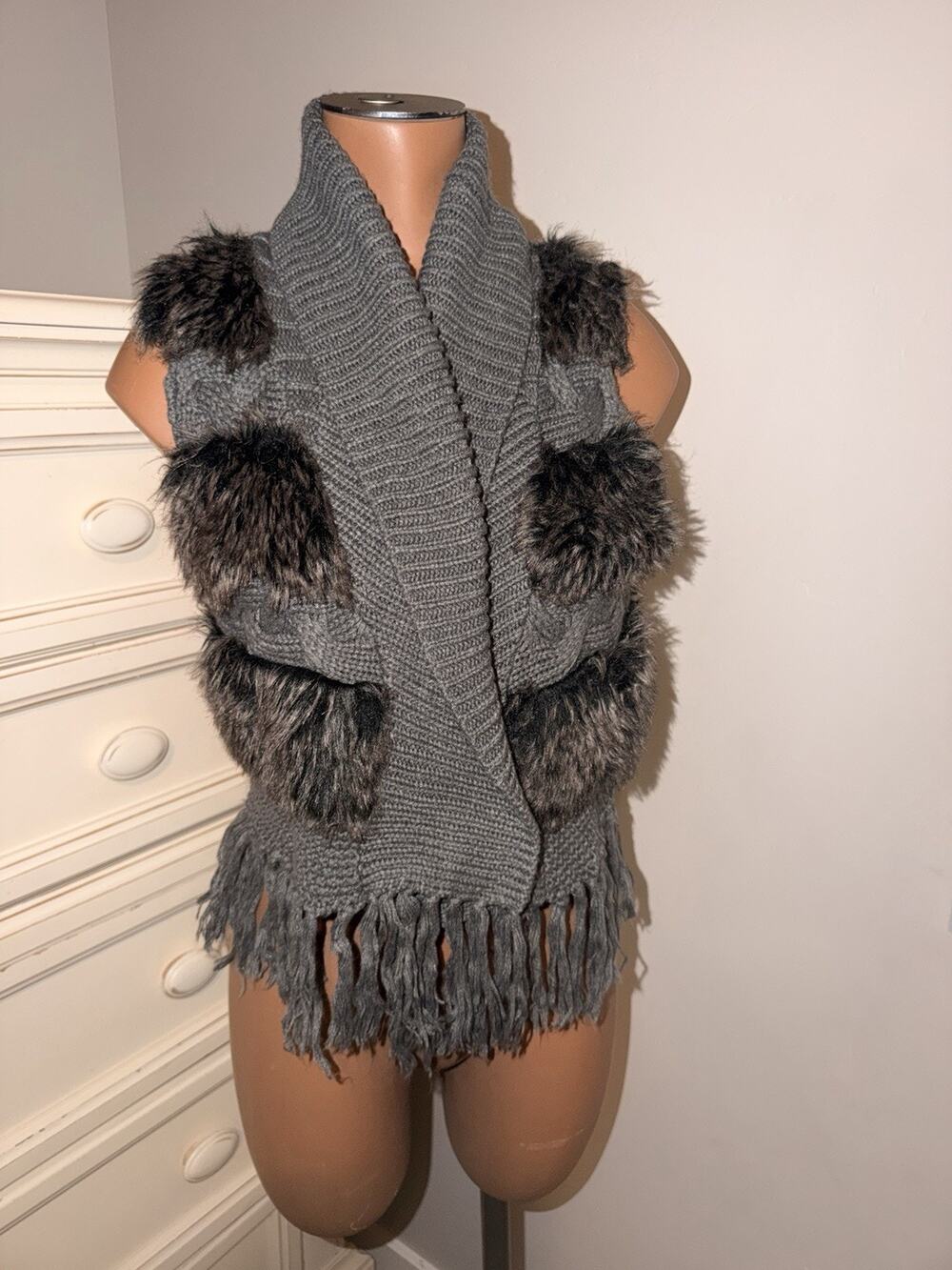 Faux Fur Sweater vest Gray Size Medium